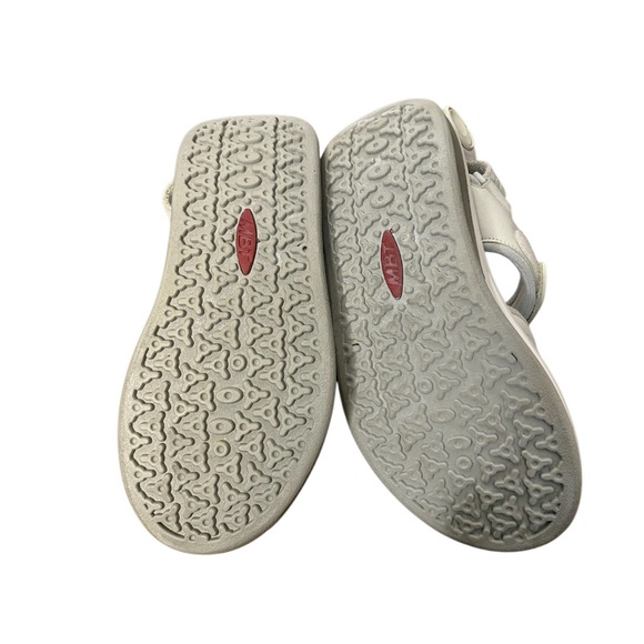 MBT Kisumu W White Sandals Leather Adjustable Size 7.5 - Picture 3 of 8